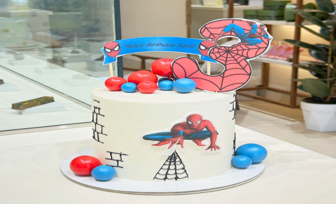 كيكة ميلاد (سبايدرمان)