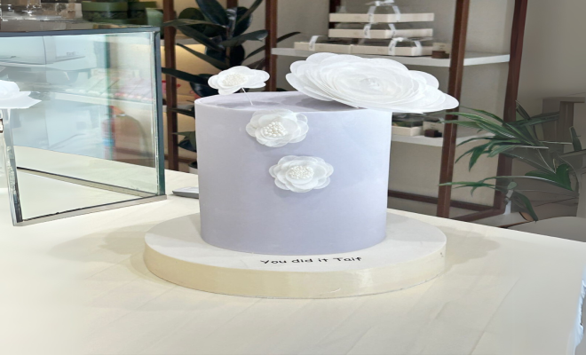 كيكة لونا فلاور